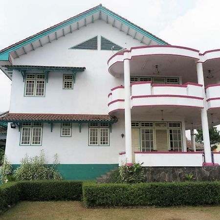 Villa Tiandiva Cisarua Exterior foto